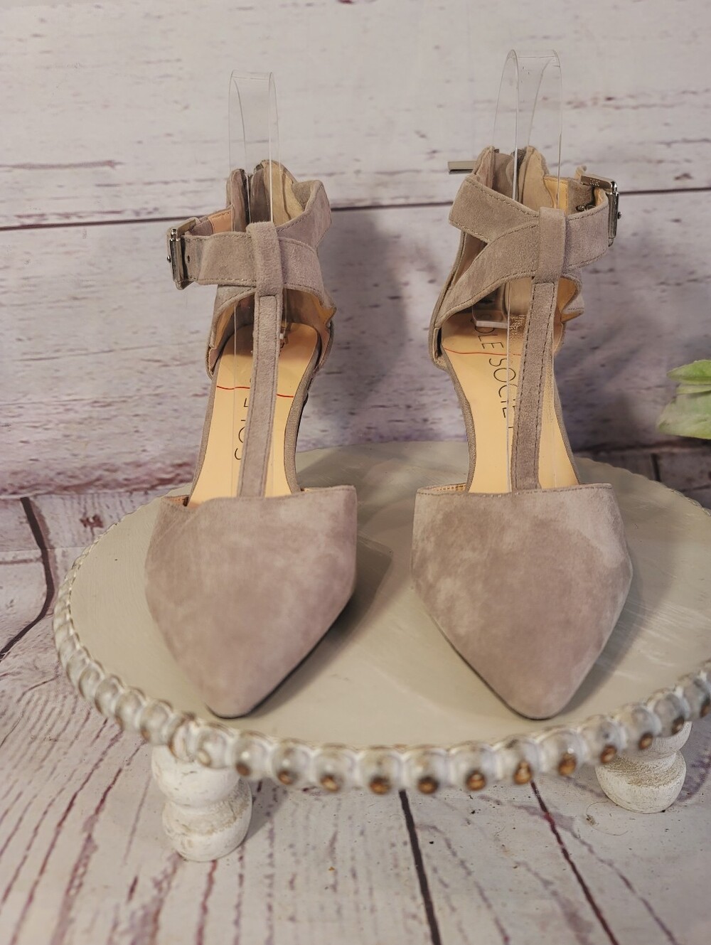Sole Society Taupe /Neutral Gray-Beige Suede Pointed-Toe T-Strap Heels Size 6